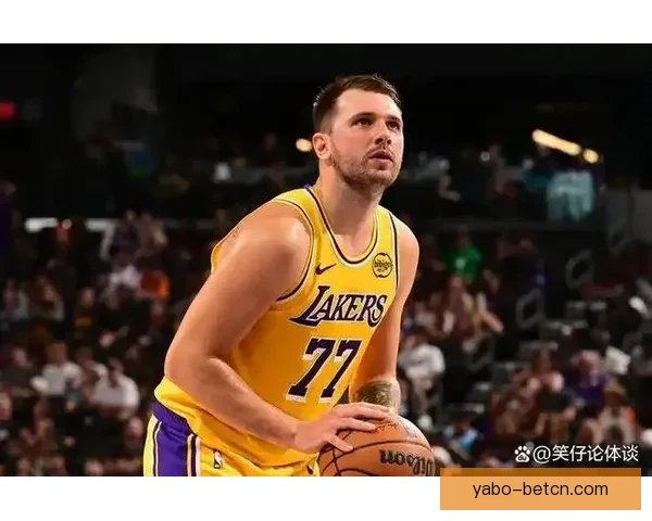 东契奇三节砍40分创湖人单赛季三分新纪录 里夫斯迎个人里程碑